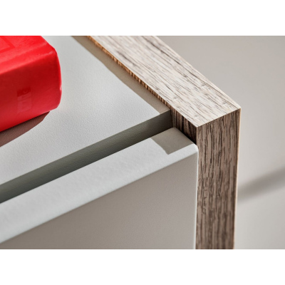 Schmale Kommode BOHI – Perlgrau / Wellington Eiche