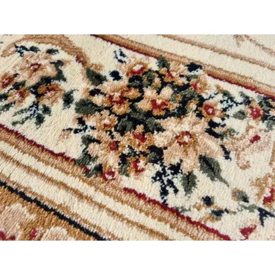 Ovaler Teppich 140x190 cm LUCHO - creme