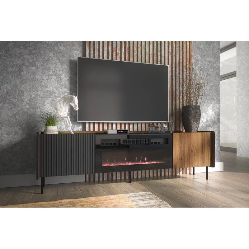TV-Möbel mit elektrischem Kamin ASHEBORO - Walnuss / San Sebastián / Schwarz