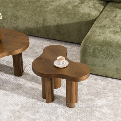 Kleiner Couchtisch ZEVO – Walnuss