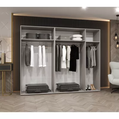 Geräumiger Kleiderschrank HELMA 1.250 cm - Kaschmir / silberne Griffe