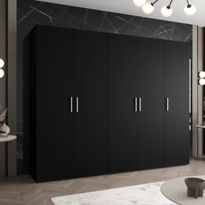 Geräumiger Kleiderschrank HELMA 1.250 cm - schwarz / silberne Griffe