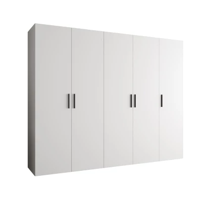 Geräumiger Kleiderschrank HELMA 1.250 cm - weiß / schwarze Griffe