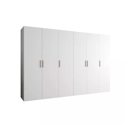Geräumiger Kleiderschrank HELMA 1.300 cm - weiß / silberne Griffe