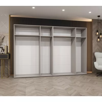 Geräumiger Kleiderschrank HELMA 1.300 cm - handgefertigte Eiche / silberne Griffe