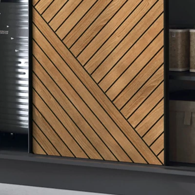 Kleiderschrank mit Spiegel und Schiebetüren 180 cm VALORA - schwarz / karamellfarbene Eiche