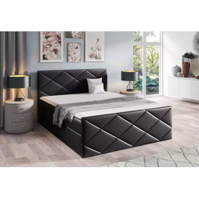 Bett mit Matratze und Lattenrost HALKA – 180 x 220 cm, schwarzes Kunstleder + GRATIS Matratzenauflage