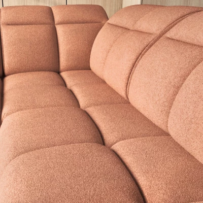 Designer-Ecksofa SAOIRSE – orange, rechte Ecke