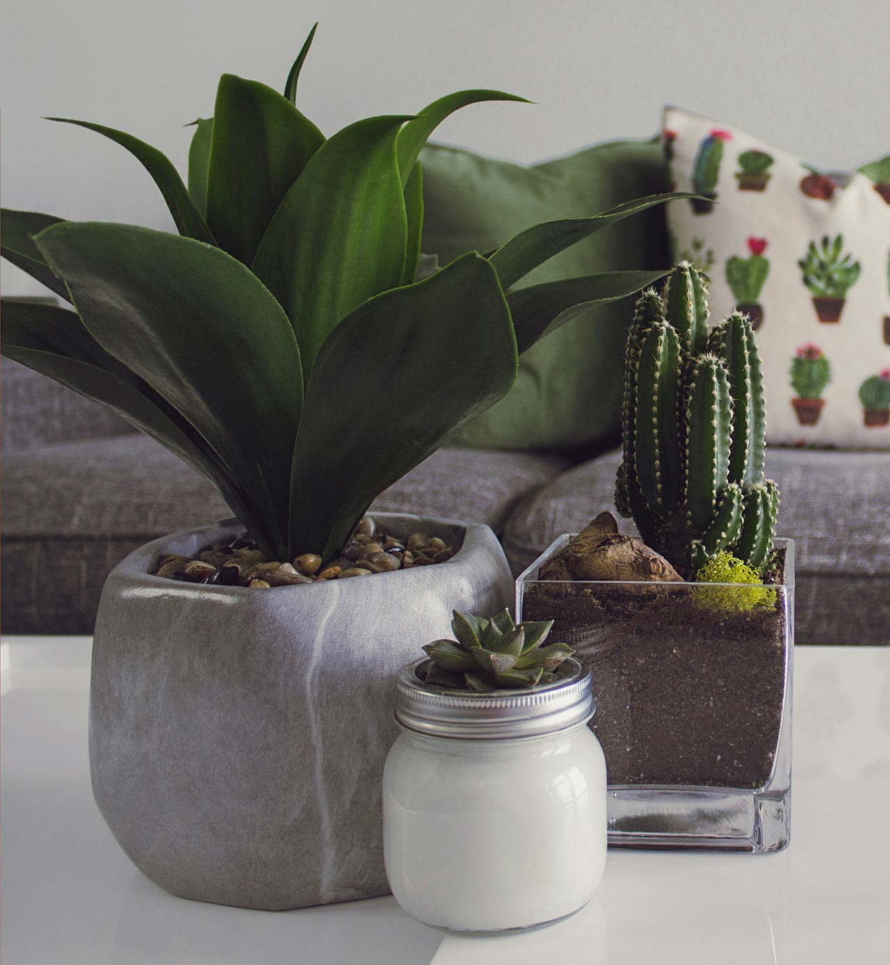 Ein Kerzenglas können Sie auch als Blumentopf verwenden